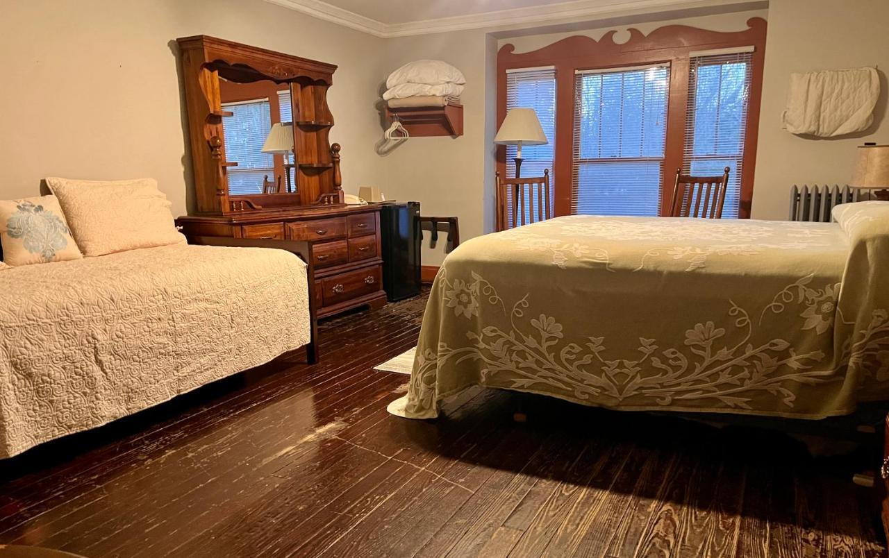 Lakeside Inn المظهر الخارجي الصورة
