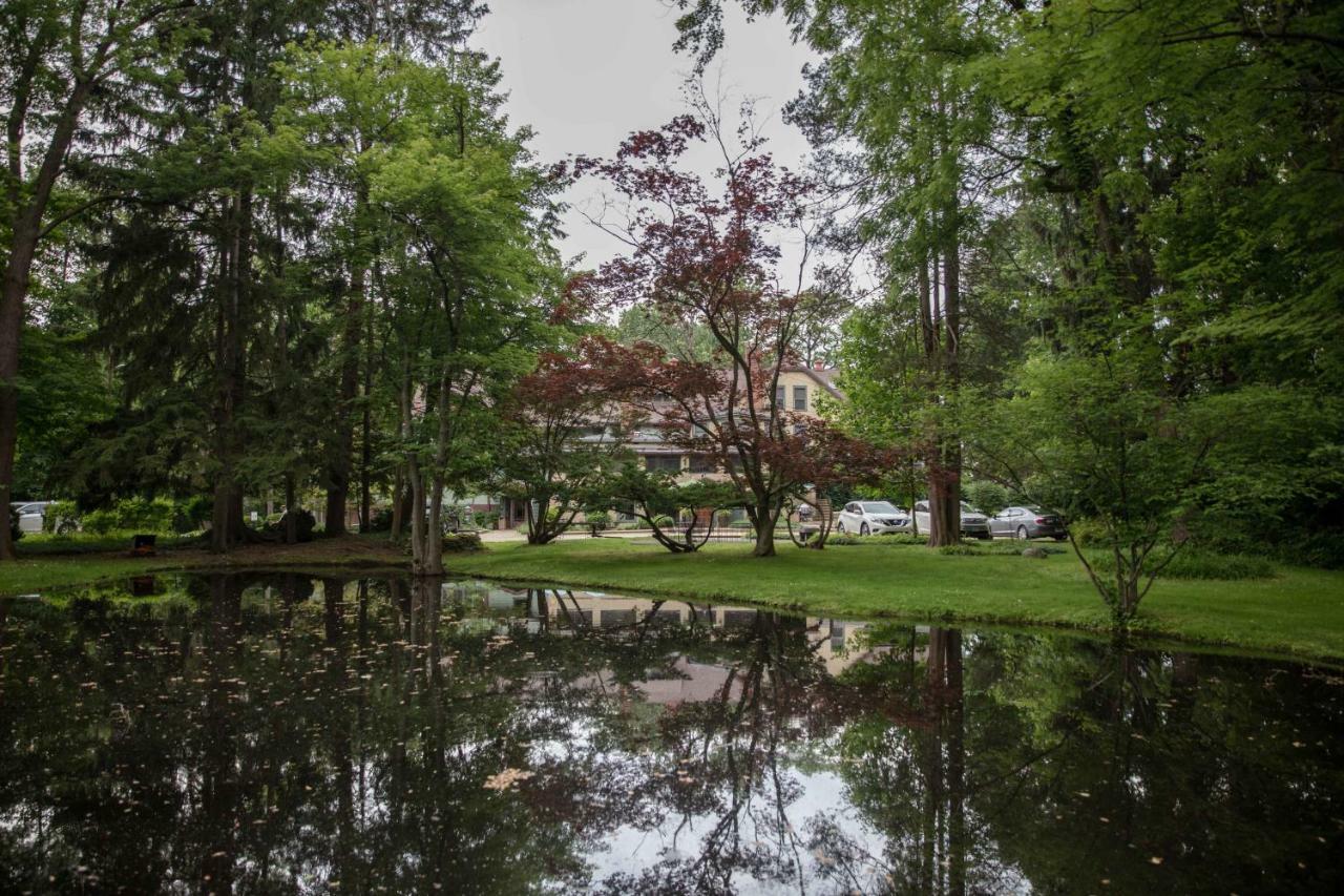 Lakeside Inn المظهر الخارجي الصورة